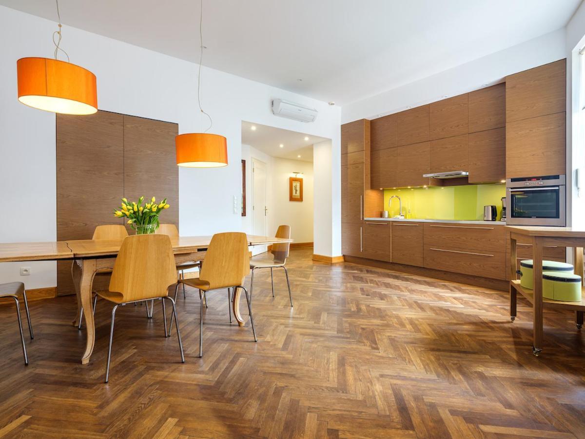 Tyzenhauz Apartments Krowoderska Street คราคูฟ ภายนอก รูปภาพ