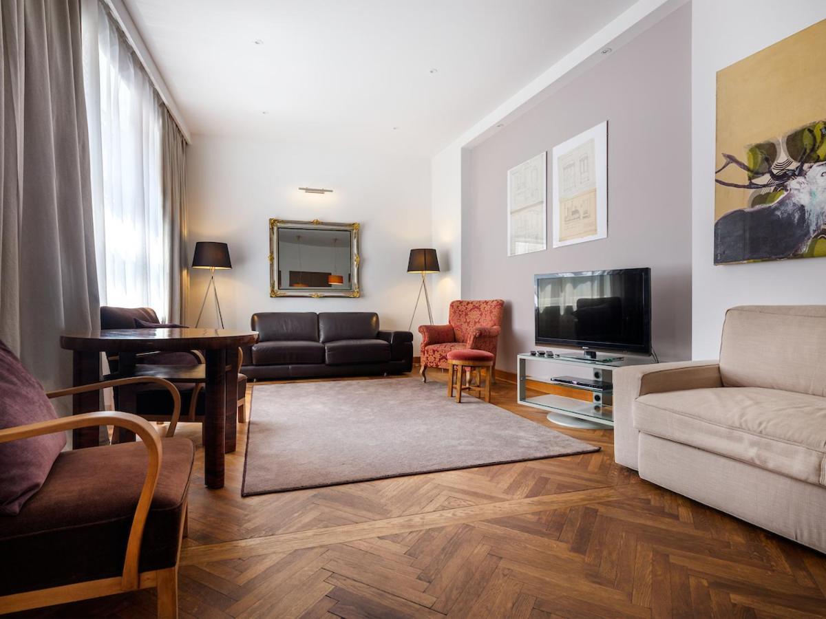 Tyzenhauz Apartments Krowoderska Street คราคูฟ ภายนอก รูปภาพ