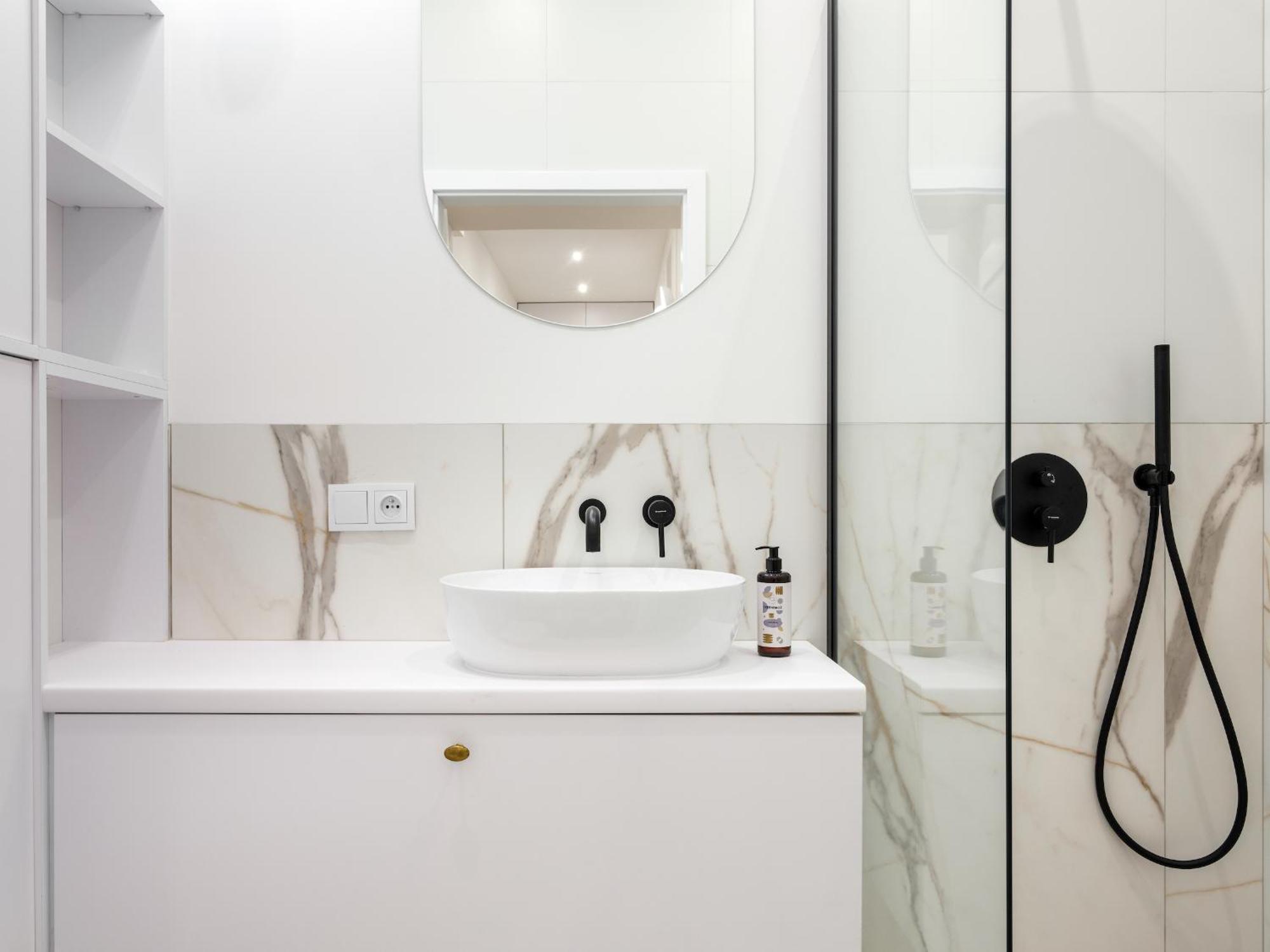 Tyzenhauz Apartments Krowoderska Street คราคูฟ ภายนอก รูปภาพ
