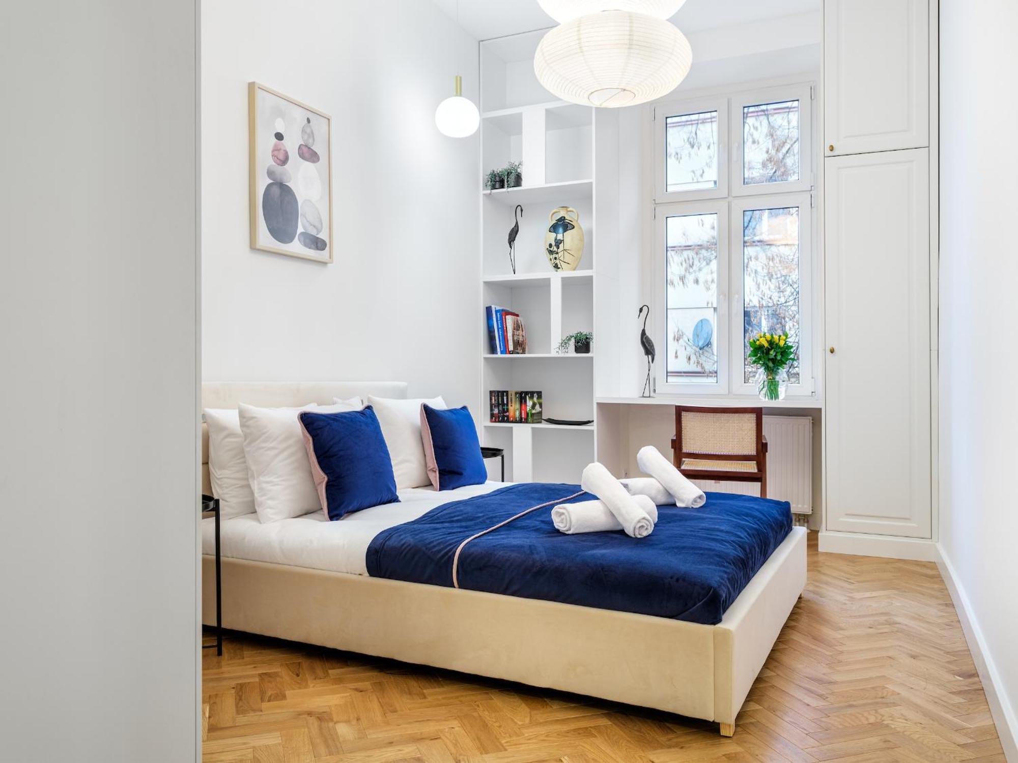 Tyzenhauz Apartments Krowoderska Street คราคูฟ ภายนอก รูปภาพ