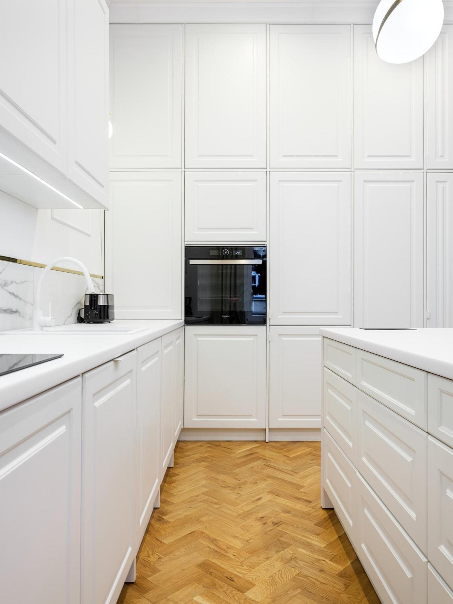 Tyzenhauz Apartments Krowoderska Street คราคูฟ ภายนอก รูปภาพ
