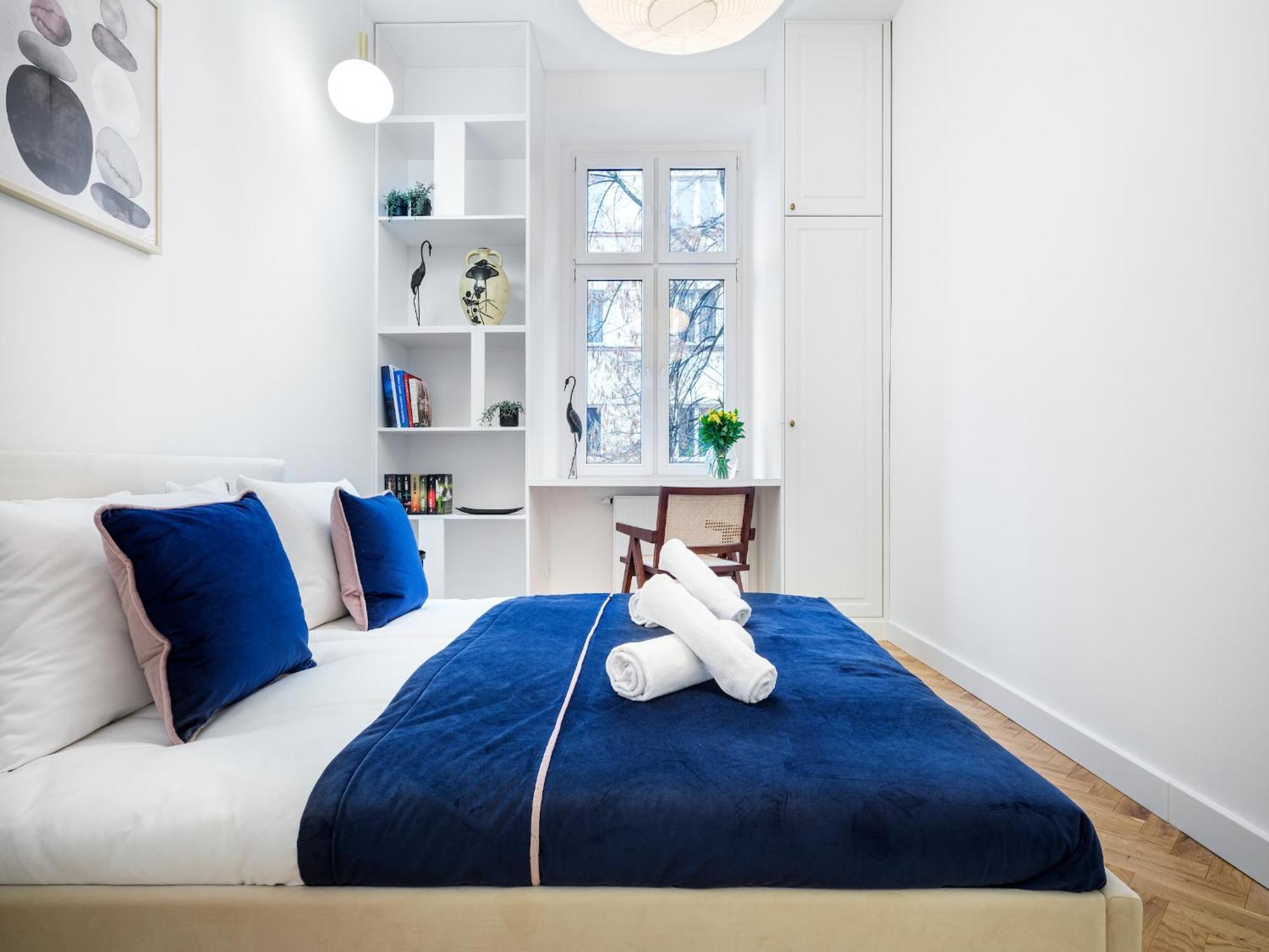Tyzenhauz Apartments Krowoderska Street คราคูฟ ภายนอก รูปภาพ