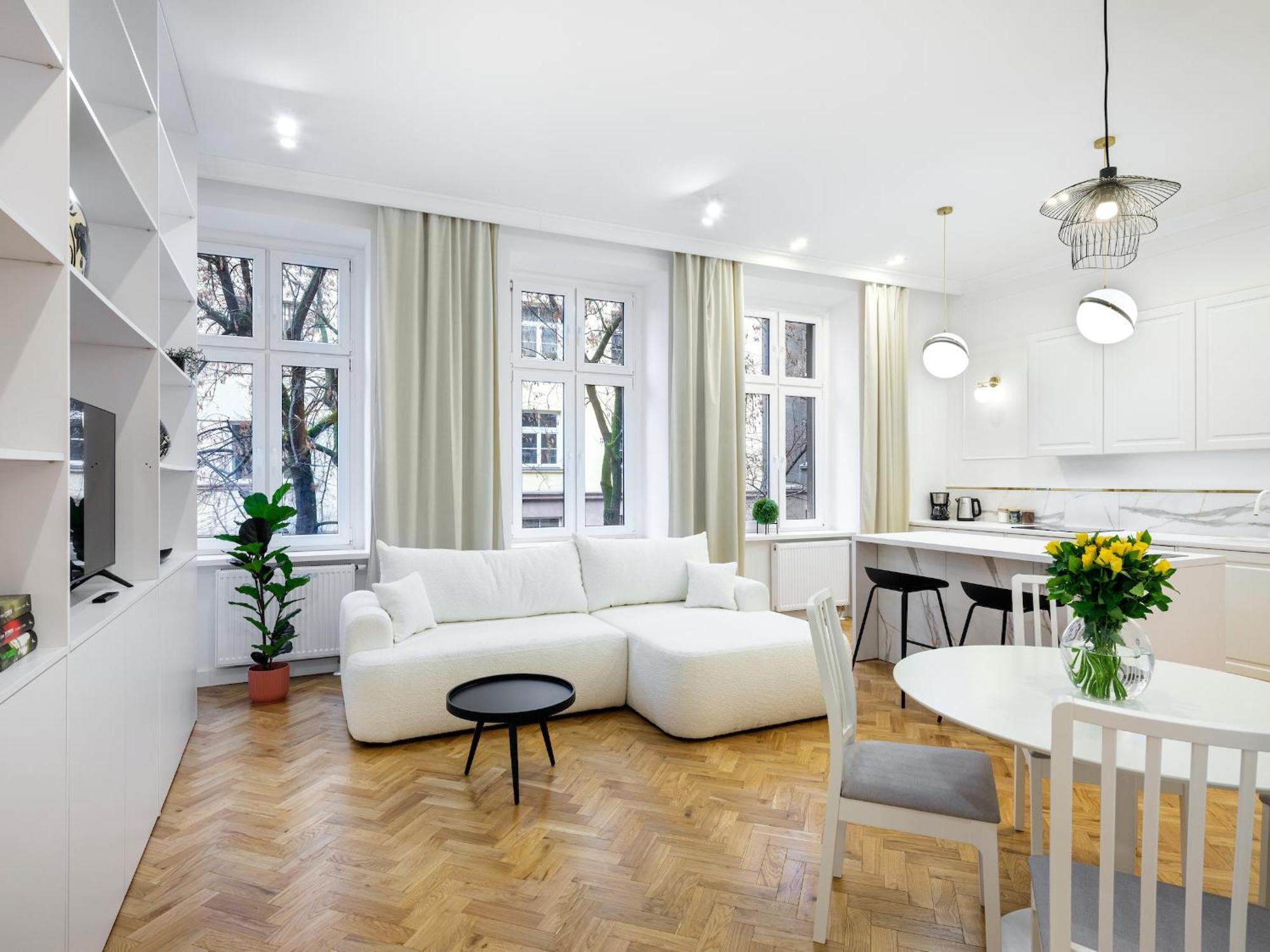 Tyzenhauz Apartments Krowoderska Street คราคูฟ ภายนอก รูปภาพ